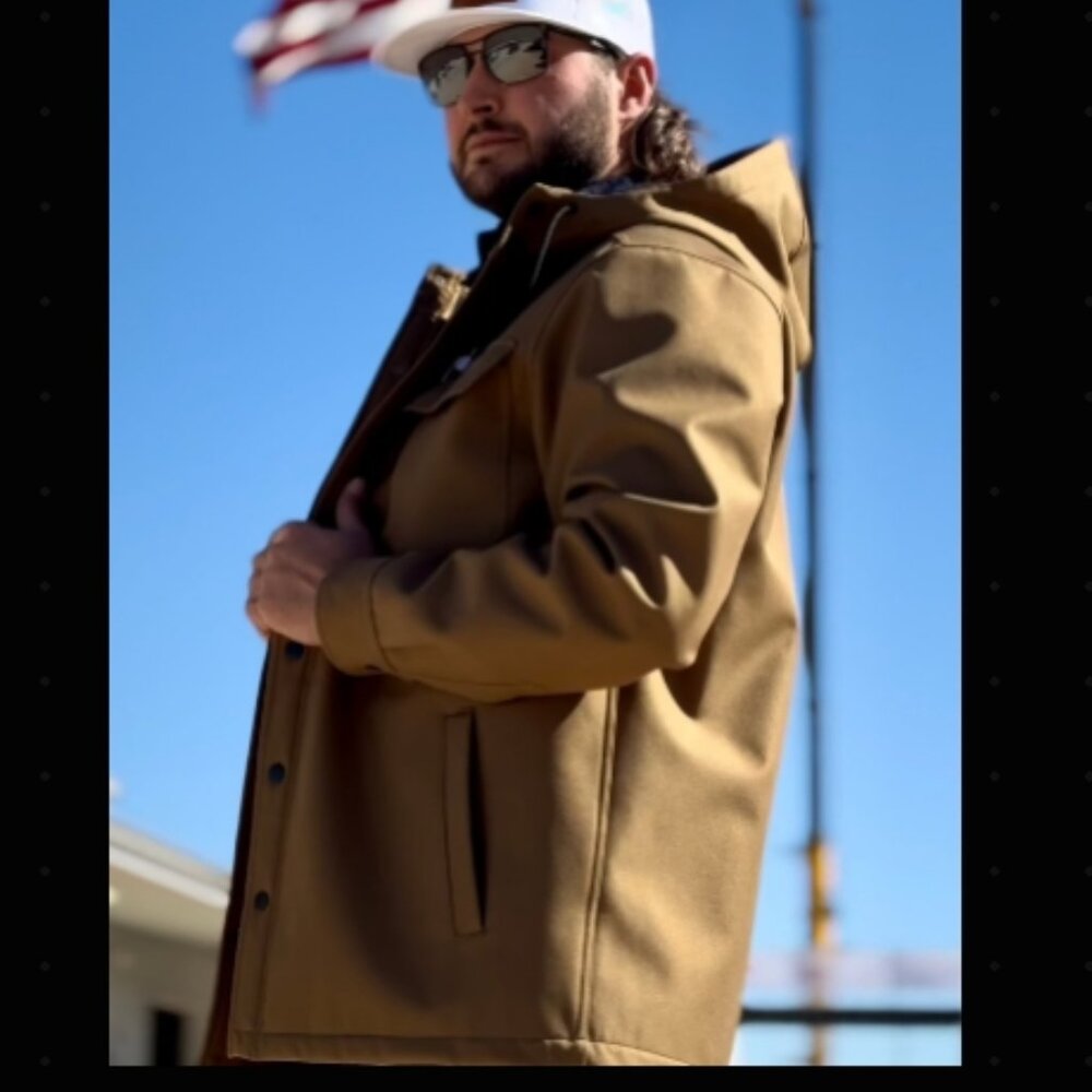 Diamond Apparel Jacket In Sandstone
